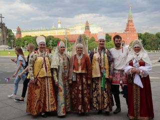 Ежегодная акция «Надень народное на День России» пройдет 12 июня в Музее военной формы одежды Российского военно-исторического общества